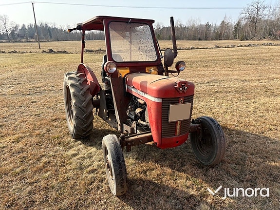 Traktor - Massey Ferguson, 30