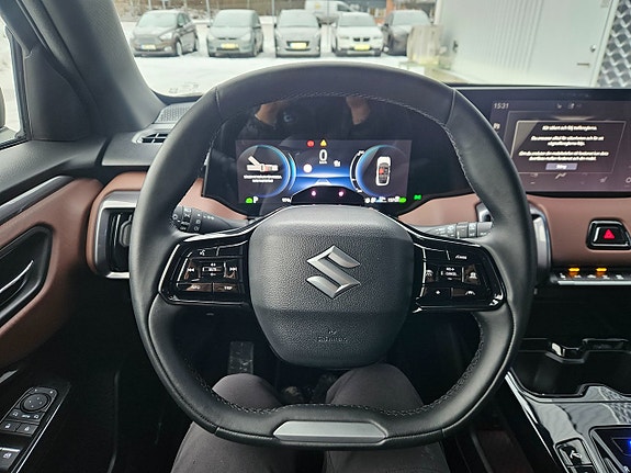 Suzuki eVitara 7 of 20