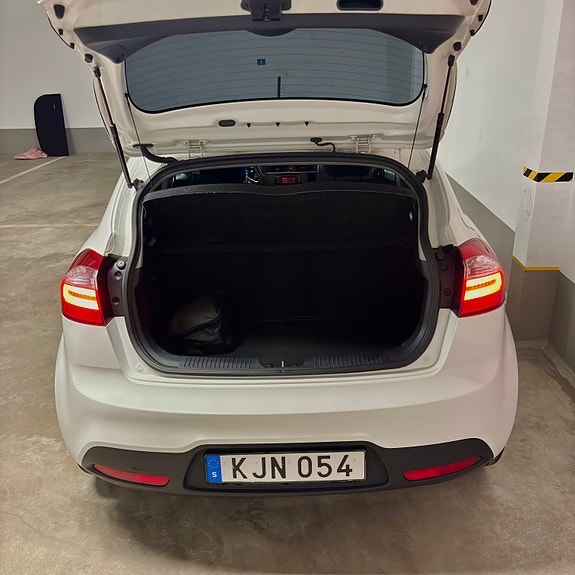 Kia Rio 6 of 13