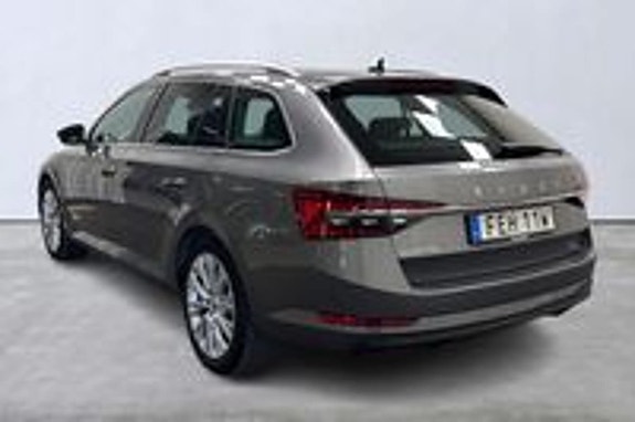Skoda Superb 2 of 5