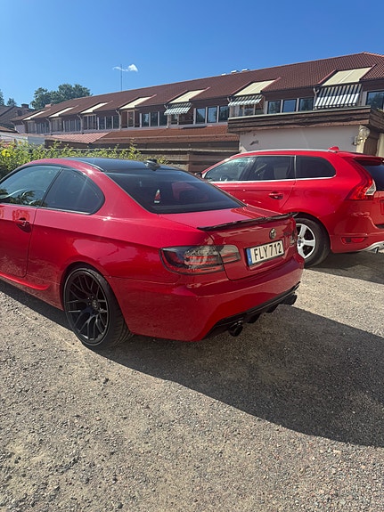 BMW 335i 3 of 4