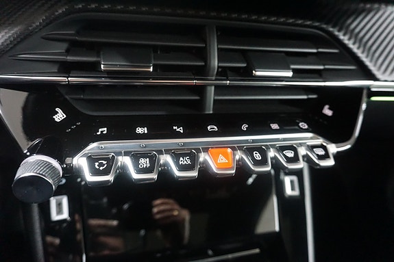 Peugeot 2008 18 of 29