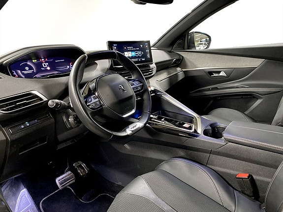 Peugeot 5008 5 of 18
