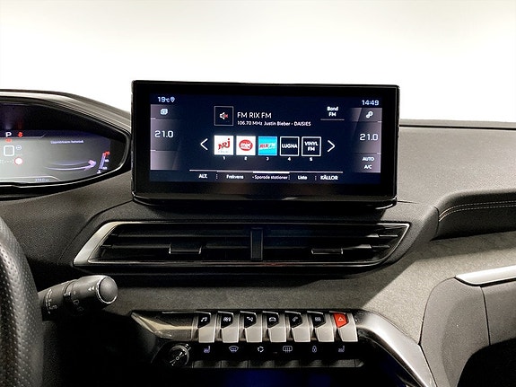 Peugeot 5008 12 of 18