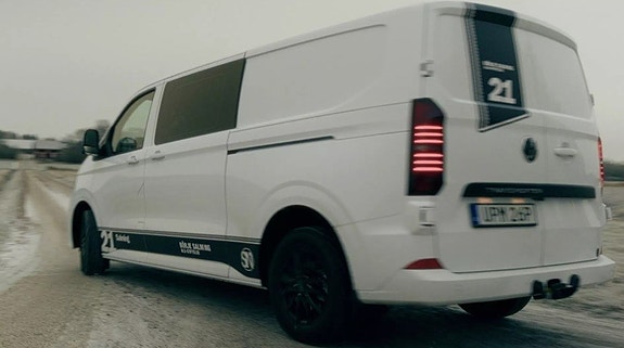 Volkswagen Transporter 2 of 4