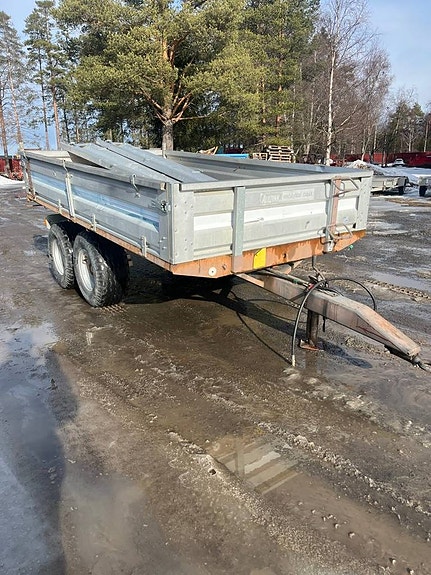 GISSEBO TIPPVAGN 8 T BOGGIE