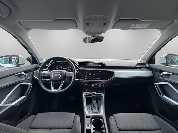 Audi Q3 7 of 16