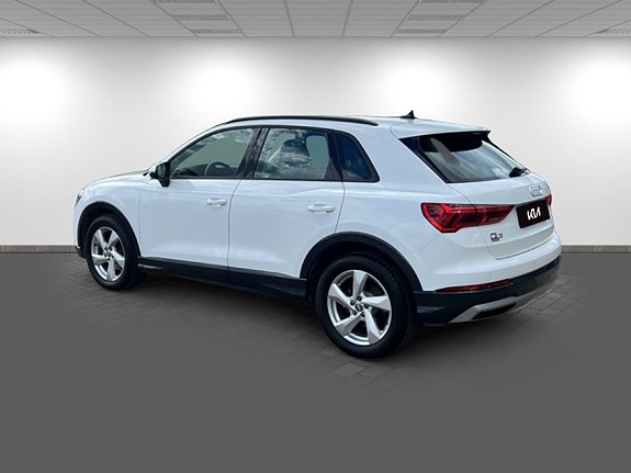 Audi Q3 6 of 16