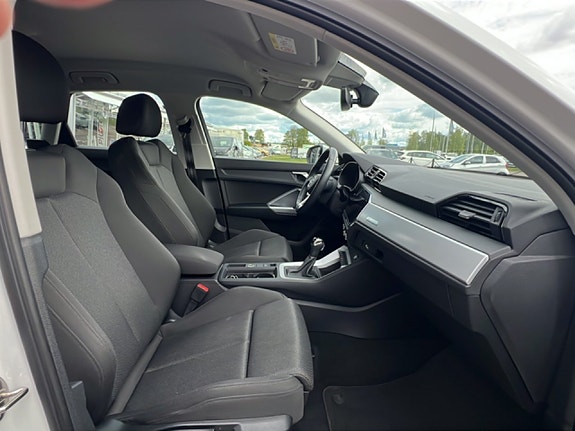 Audi Q3 15 of 16