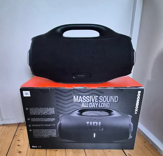 Product image 2 of 4