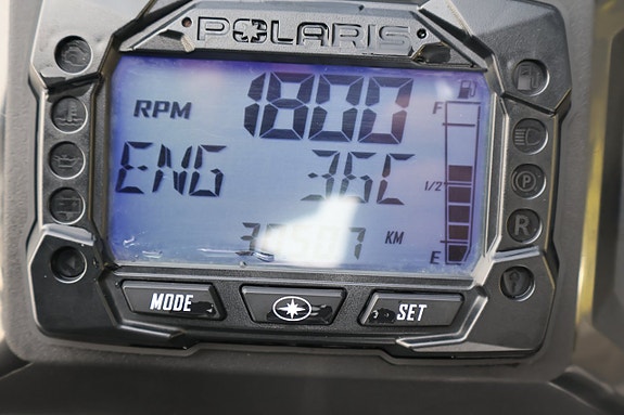 Polaris INDY XC 650 137" GUBBRACER -22 9 of 10