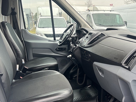 Ford Transit 6 of 11