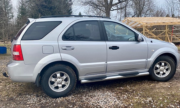 Kia Sorento 3 of 5