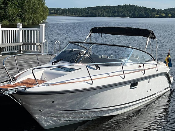 Aqvador 25 DC  2019 – endast 130 h – båthusförvarad