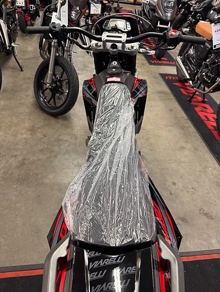 Viarelli Motard SM (klass 1 moped) 5 of 5