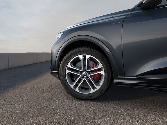 Audi Q5 4 of 5