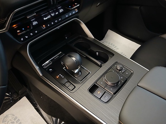 Mazda CX-60 11 of 21
