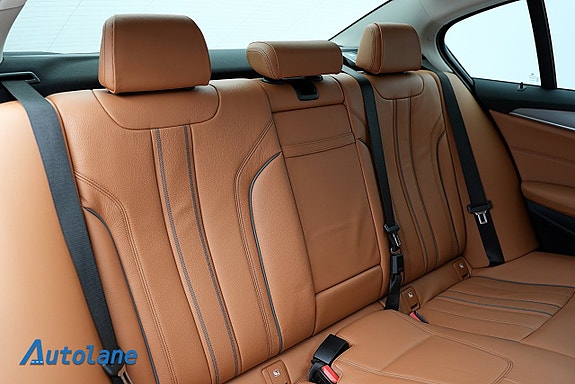 BMW 540i 19 of 27