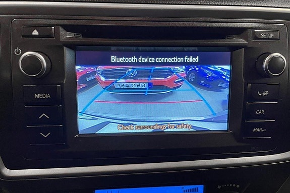 Toyota Auris 23 of 23