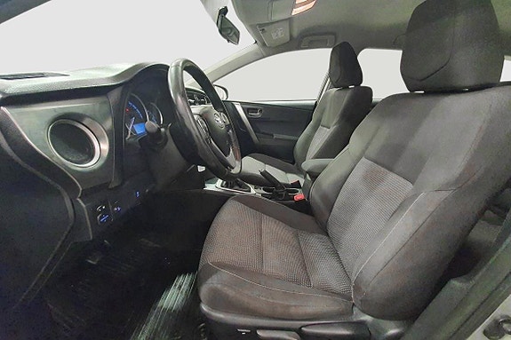 Toyota Auris 20 of 23