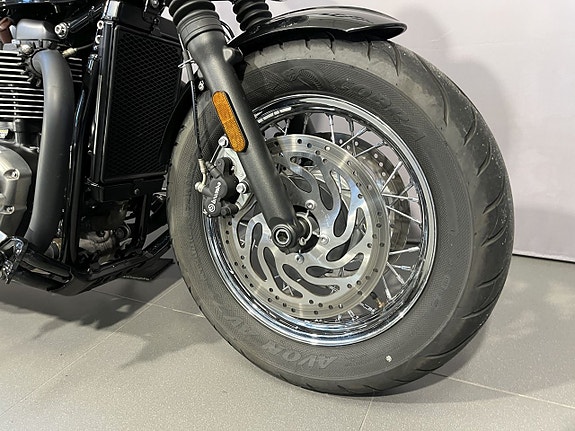Triumph Bonneville Speedmaster 8 of 17