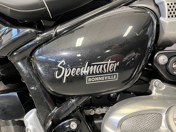 Triumph Bonneville Speedmaster 11 of 17