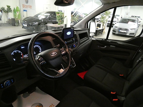 Ford Transit Custom 14 of 20