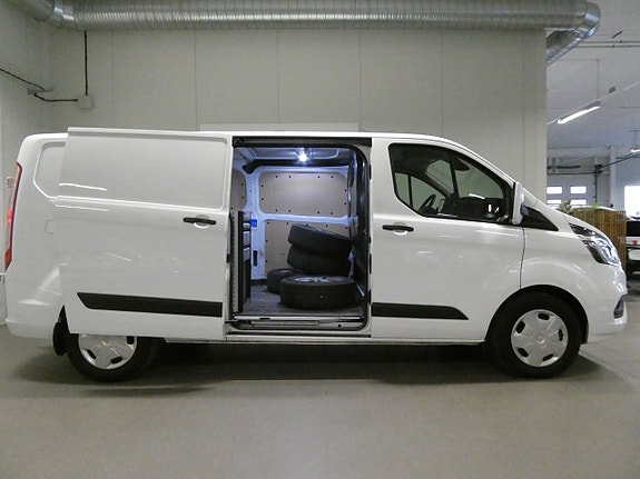 Ford Transit Custom 7 of 20