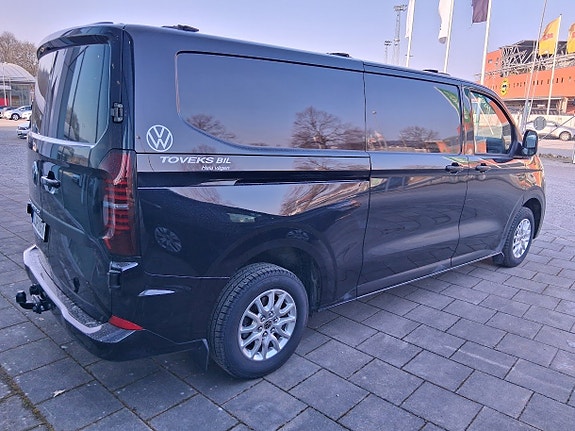 Volkswagen Transporter 2 of 3