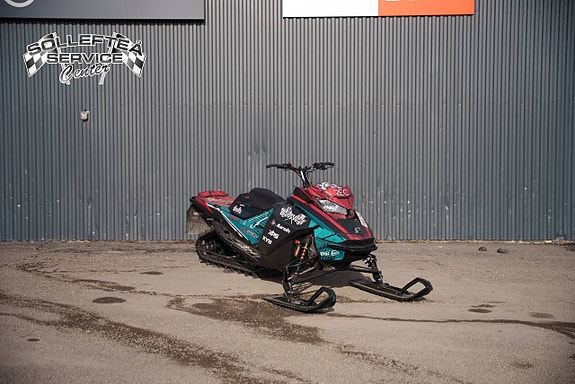 SKI-DOO FREERIDE 850 146" -18