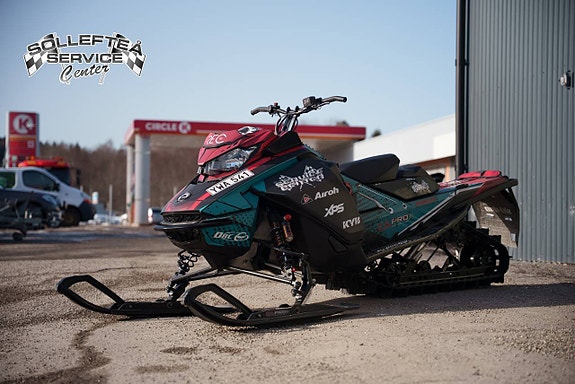 SKI-DOO FREERIDE 850 146" -18 2 of 8