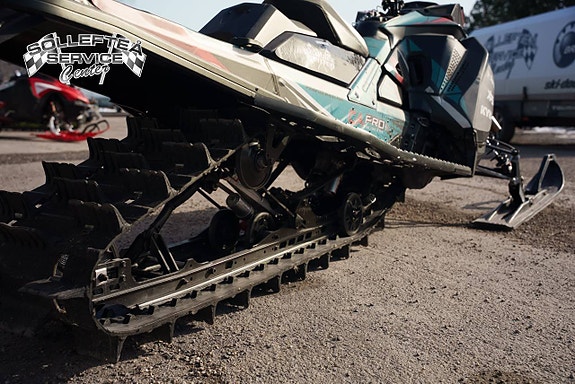 SKI-DOO FREERIDE 850 146" -18 5 of 8