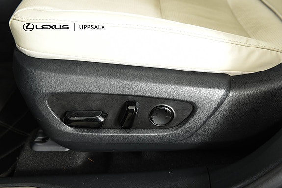 Lexus RX350h 13 of 21