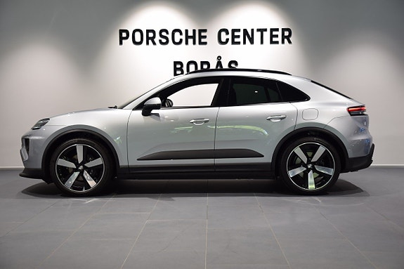 Porsche Macan 4 2 of 5