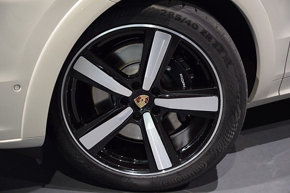 Porsche Cayenne S 26 of 26
