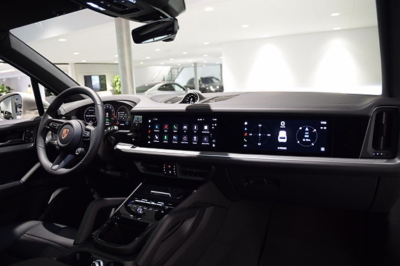 Porsche Cayenne S 21 of 26