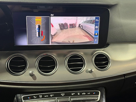 Mercedes-Benz E220 20 of 23
