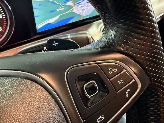 Mercedes-Benz E220 23 of 23