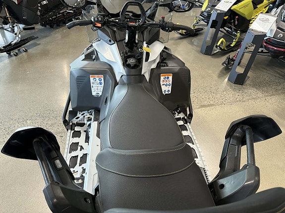 Ski-Doo Expedition LE 900 ACE TURBO 24" MOMS 6 of 6