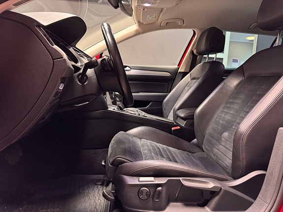 Volkswagen Passat 8 of 16