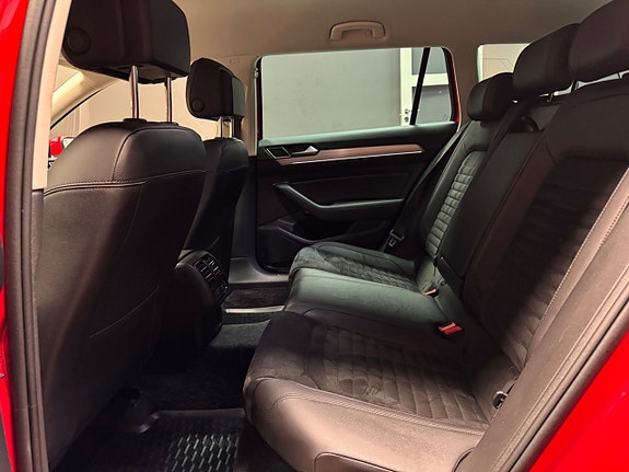 Volkswagen Passat 7 of 16