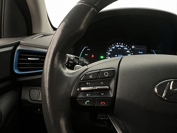 Hyundai IONIQ 13 of 30