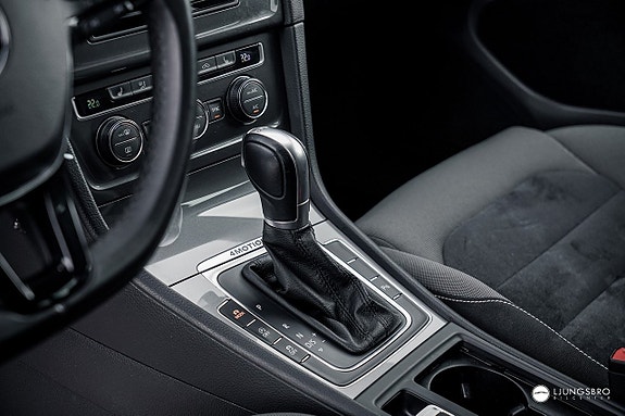 Volkswagen Golf Alltrack 8 of 13