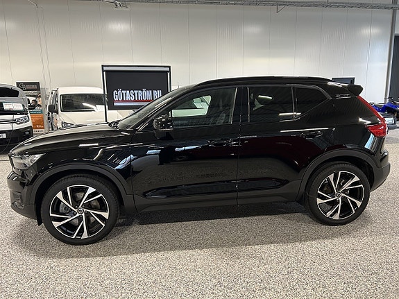 Volvo XC40 9 of 27