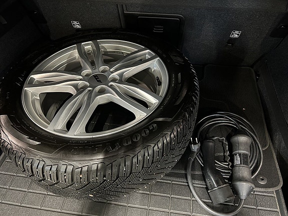 Volvo XC40 16 of 27