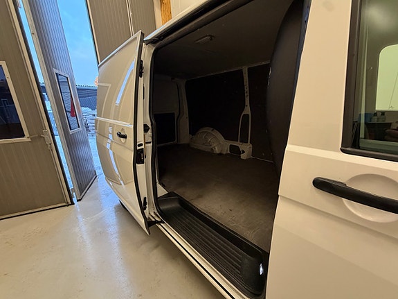 Volkswagen Transporter 7 of 14
