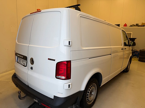 Volkswagen Transporter 3 of 5