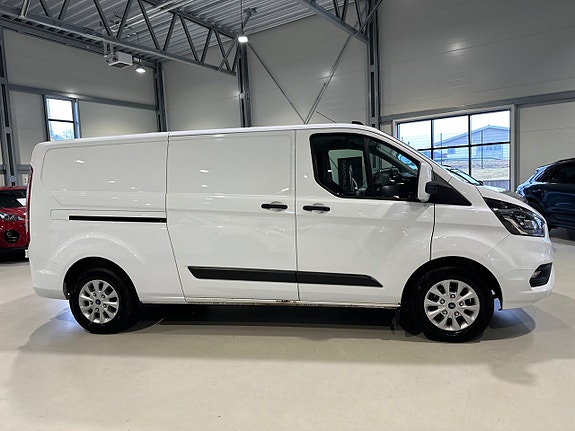 Ford Transit Custom 3 of 17
