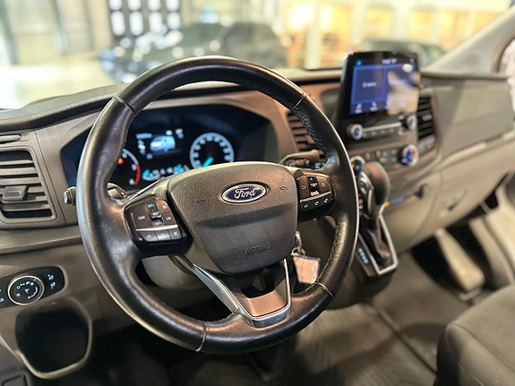 Ford Transit Custom 11 of 17