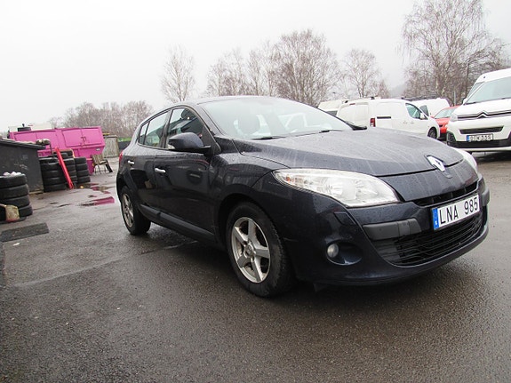 Renault Megane III 4 of 17